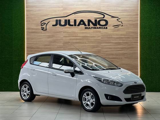 FORD FIESTA 1.6 SE HATCH 16V FLEX 4P POWERSHIFT FORD FIESTA 1.6 SE HATCH 16V FLEX 4P POWERSHIFT
